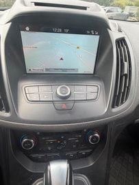 Ford Kuga - 8