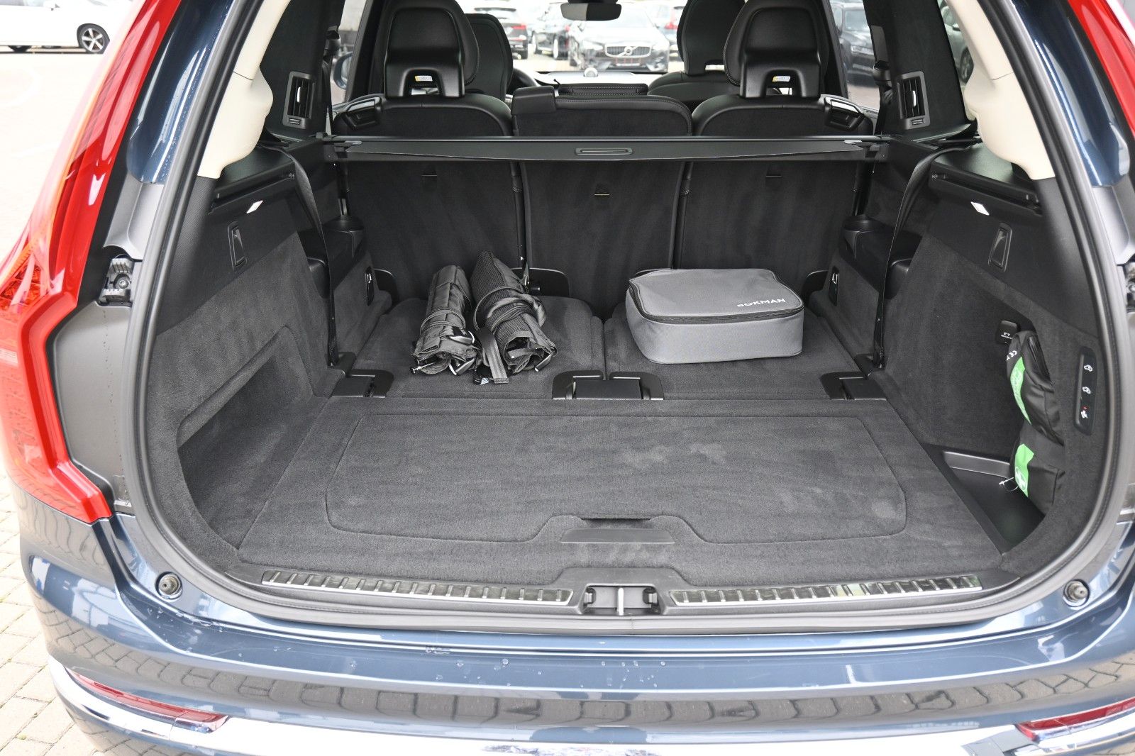 Fahrzeugabbildung Volvo XC90 T8 Ultimate Bright PHEV *AHK*MASS*B&W*LUFT*