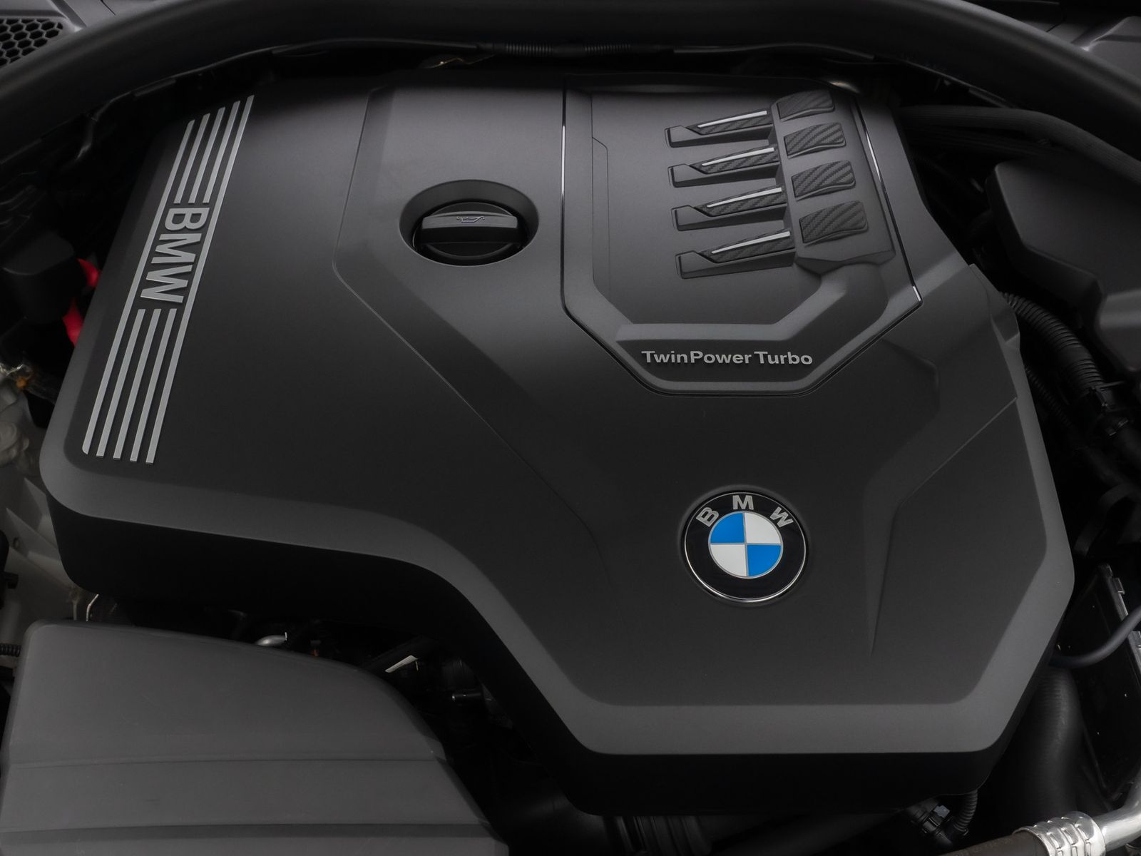 Fahrzeugabbildung BMW 330i AHK Kamera DAB Laser Panorama M Sport HIFi