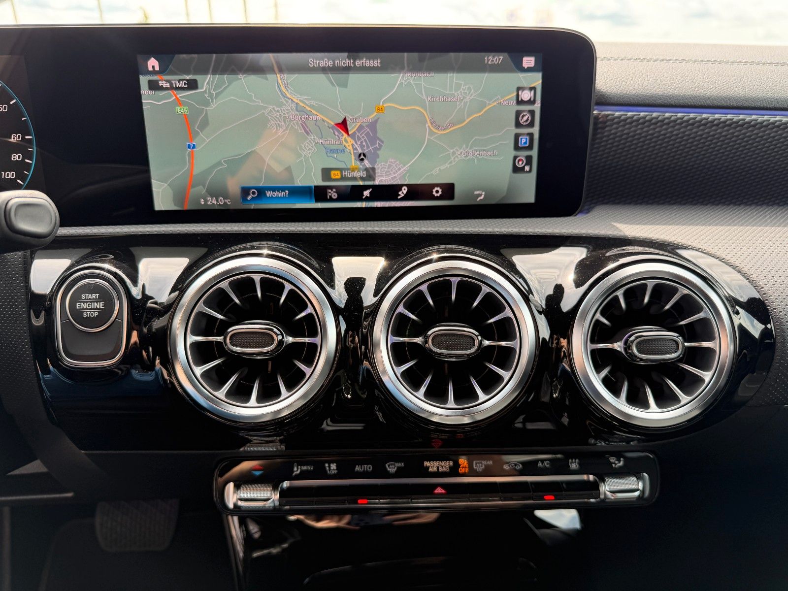 Fahrzeugabbildung Mercedes-Benz CLA 250 e Progressive Night+Distr+R-Kamera+Ambie