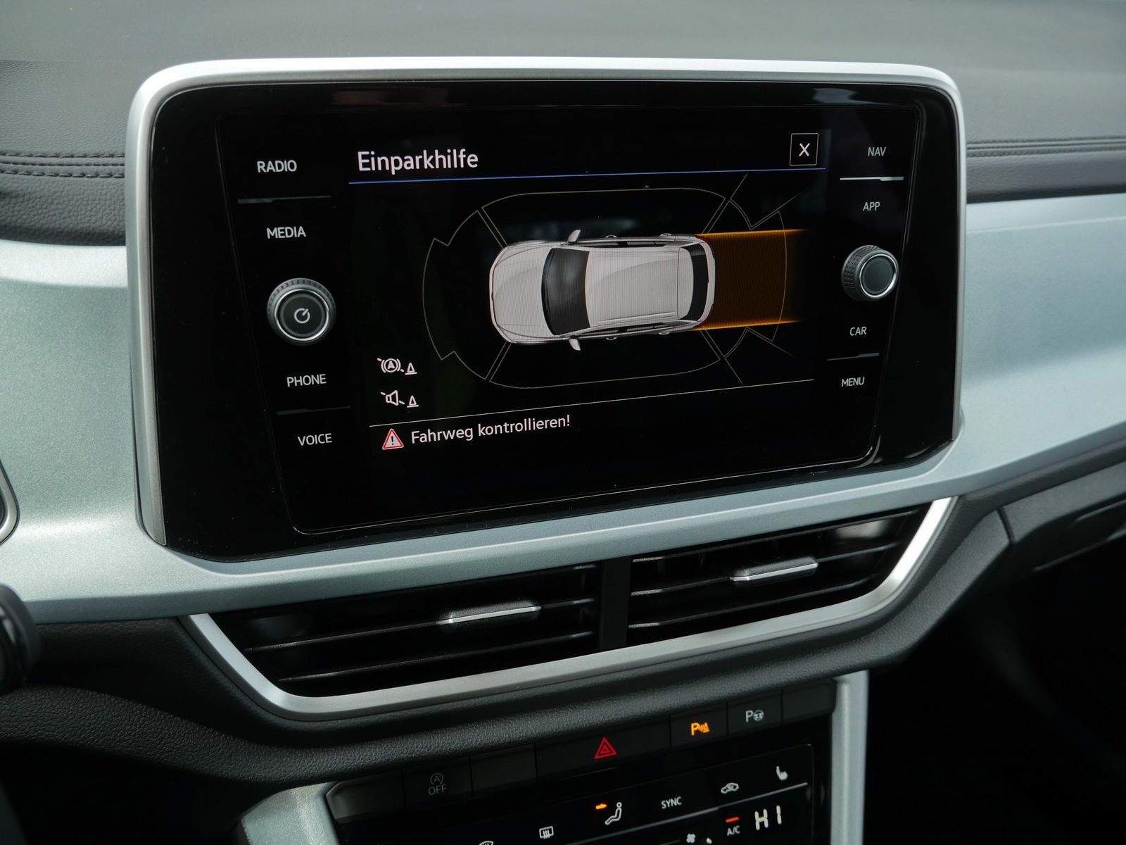 Volkswagen T-Roc - Bild 15