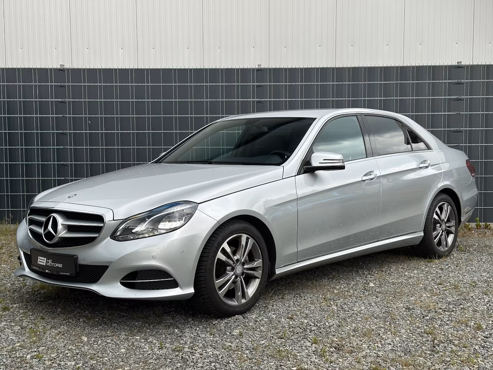 Mercedes-Benz E 200 Avantgarde BlueTec Limousine AHK SHZ LED