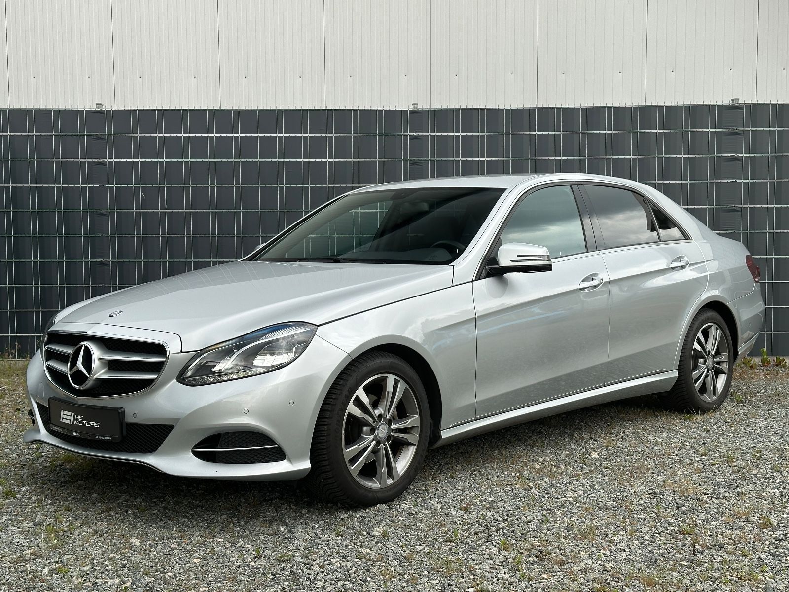 MERCEDES-BENZ E 200 Avantgarde BlueTec Limousine AHK SHZ LED
