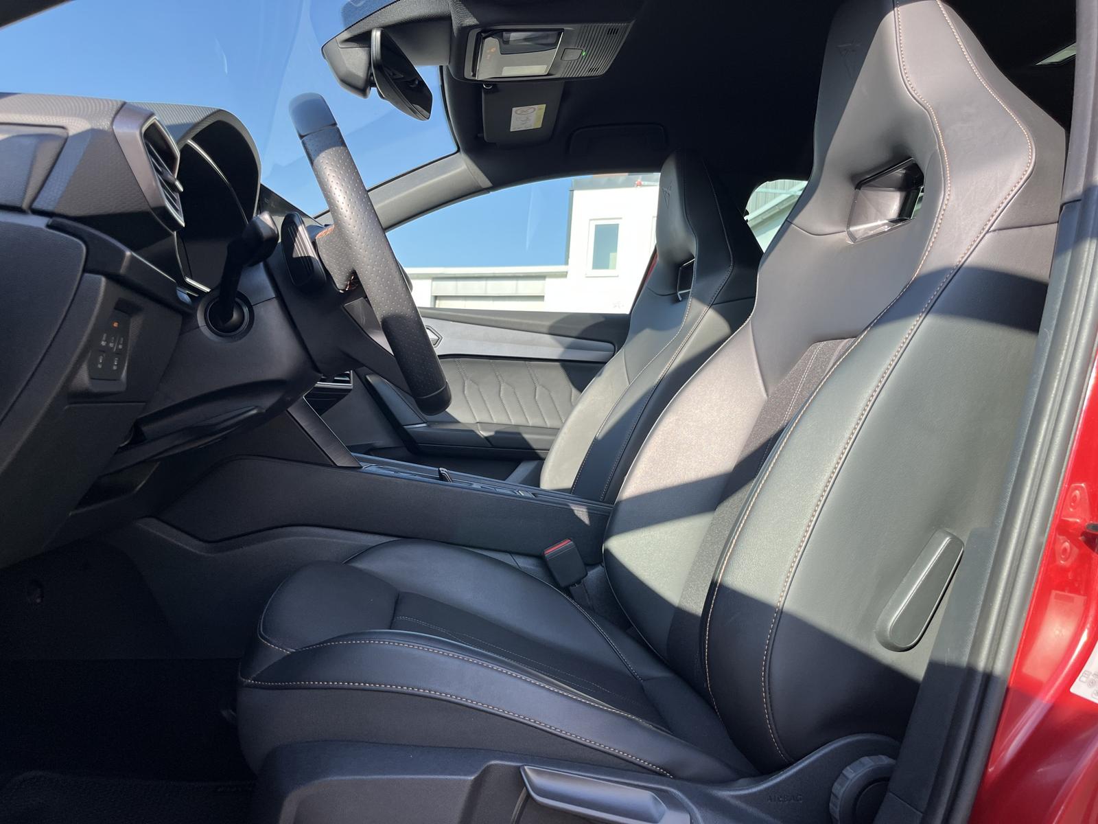 Cupra Leon SP 2.0 TSI DSG VZ 156€ m.20% Anz. Navi RFK, миниатюра 13