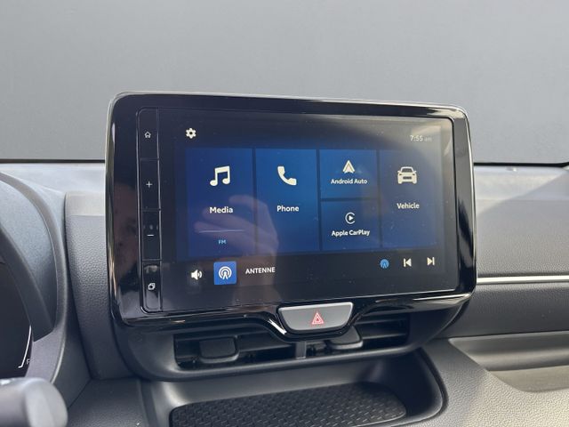 Yaris Hybrid Team Deutschland 1.5 LED Apple Car