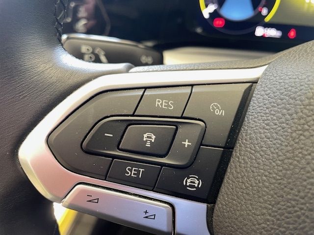 Golf VIII 1.5 TSI Navi Digitales Cockpit LED Spe