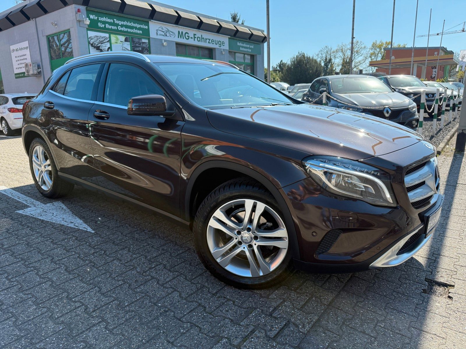 Fahrzeugabbildung Mercedes-Benz GLA 200 URBAN NAVI ILS KAMERA GARANTIE