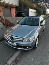 Mercedes-Benz C 230 AVANTGARDE 2,5V6 Command / Rollo / Leder - Mercedes-Benz C 230: mit Navigationssystem