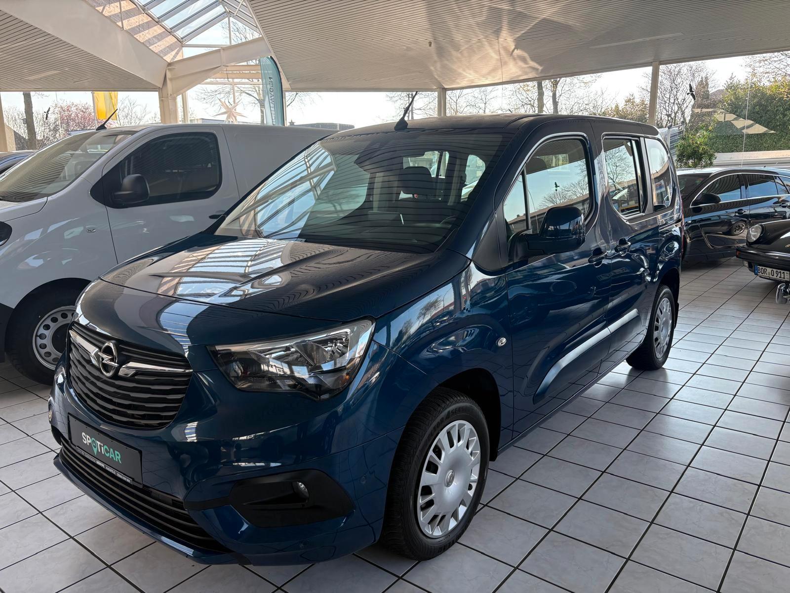 Opel Combo Life  Edition 1.2 81KW (110 PS)