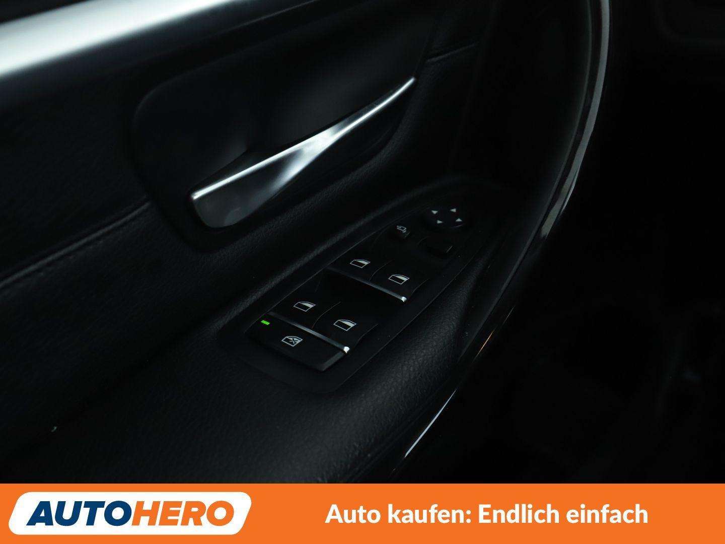 BMW 320i Luxury Line Aut.*NAVI*LED*TEMPO*PDC*SHZ*