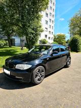 BMW 1er E87 118i - BMW 118: E87