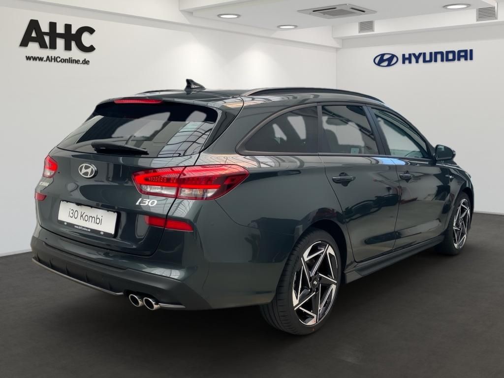 Fahrzeugabbildung Hyundai i30 Kombi 1.5 T-GDI 7-DCT N-Line