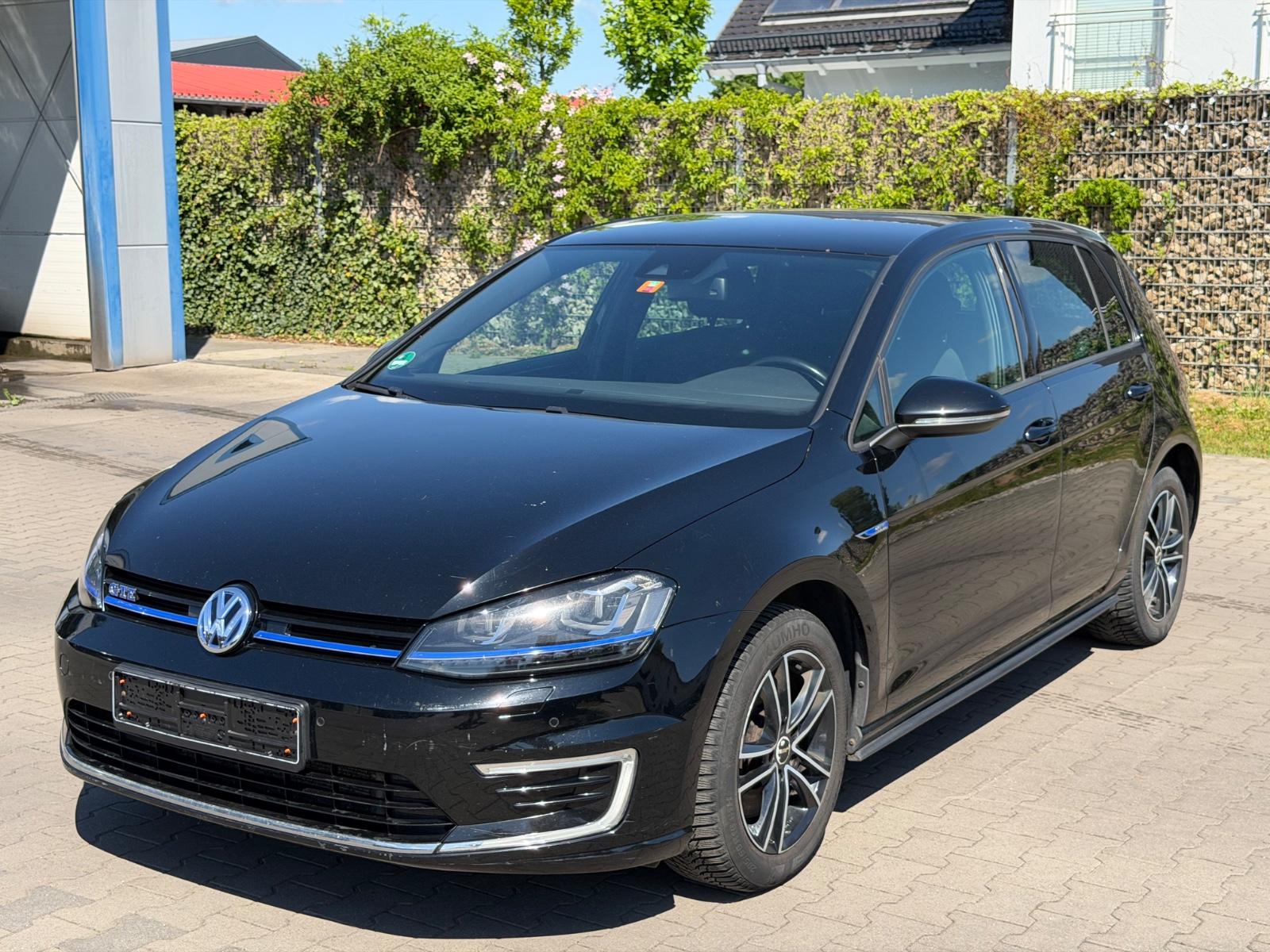 Volkswagen Golf VII GTE*AUTOMATIK*TÜV-NEU*8-Fach*Xenon*Navi