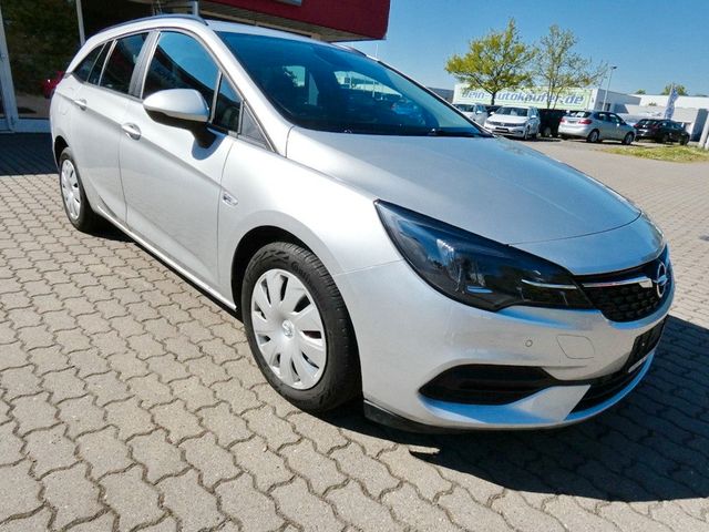 OPEL Astra K Sports Tourer NAVI PDC v/h Sitzheizung