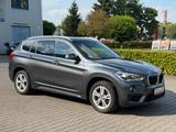 BMW X1 xDrive 20 i Sport Line Garantie *Head Up*Pano - BMW X1: Allradantrieb