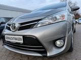 Toyota Verso 2.0l D-4D Life Klima Navi Kamera 7-Sitzer - Toyota Verso mit Diesel-Antrieb: 2.2