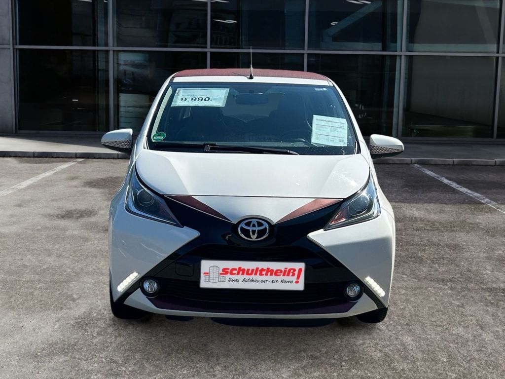 Fahrzeugabbildung Toyota Aygo x-pose