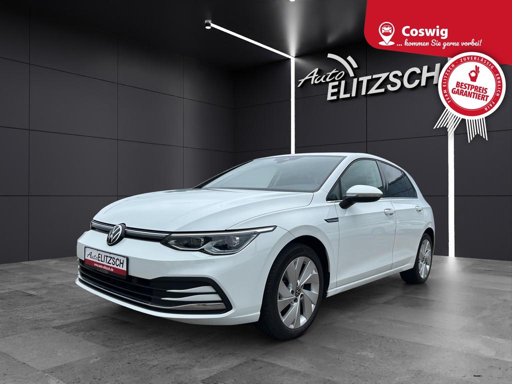 Volkswagen Golf VIII TSI Style Matrix Navi ACC STHZ PDC SHZ 2021