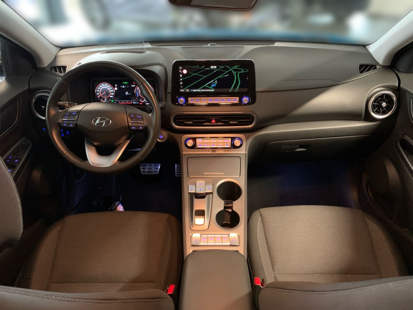 Fahrzeugabbildung Hyundai KONA Trend Elektro 64 kWh Navi Assi Dach