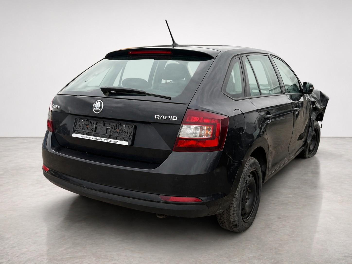 Skoda Rapid 1.0 TSI Ambition Spaceback