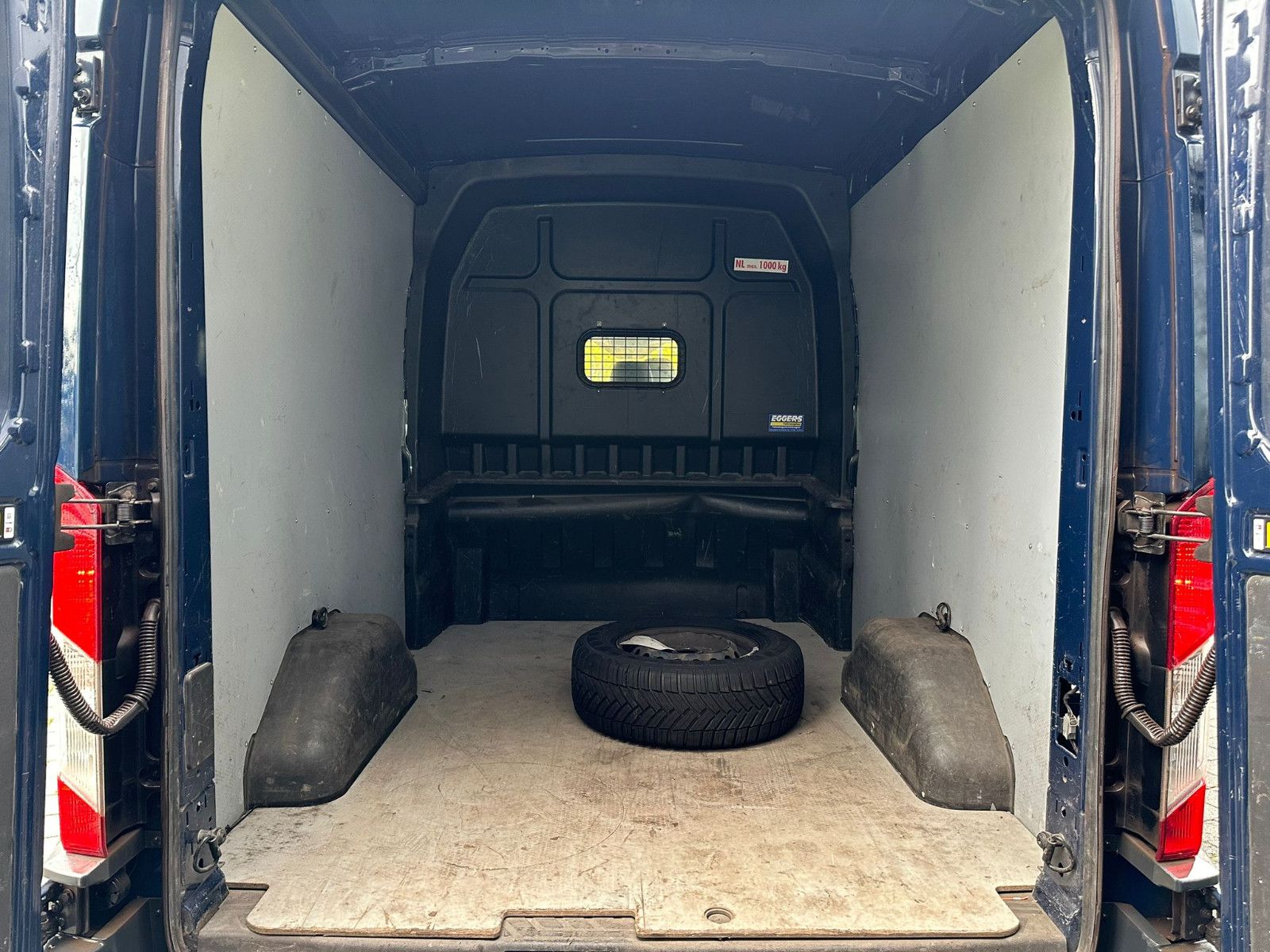 Fahrzeugabbildung Ford TRANSIT 350 L3H2 DOPPELKABINE *6 SITZE*