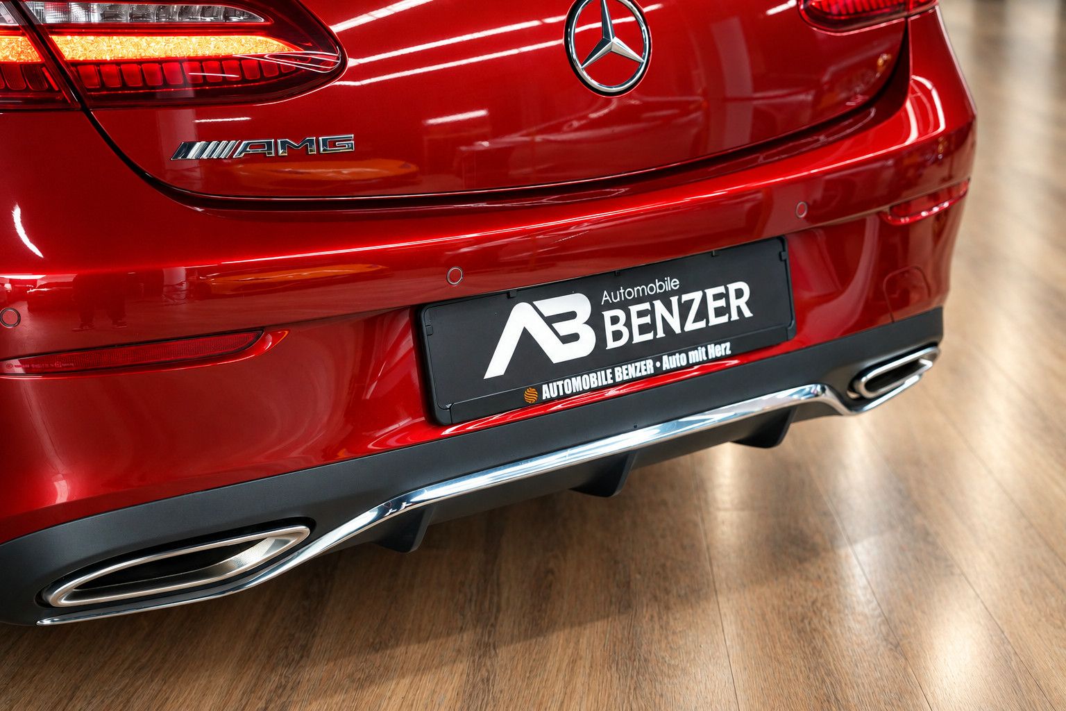 Fahrzeugabbildung Mercedes-Benz E E 300 Coupe *AMG-Line*Ambiente*360°KAM*Memory