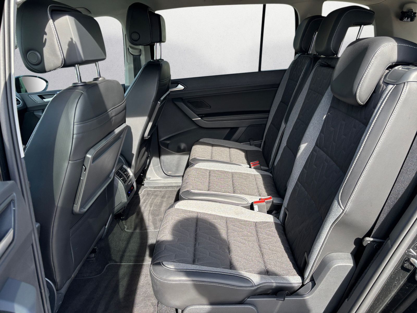 Volkswagen Touran - Bild 11