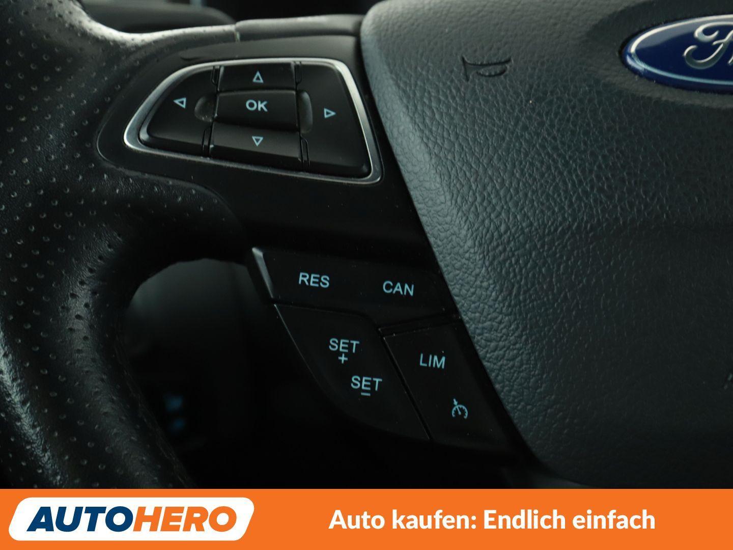 Ford Focus 1.0 EcoBoost ST-Line Aut*NAVI*TEMPO*CAM*