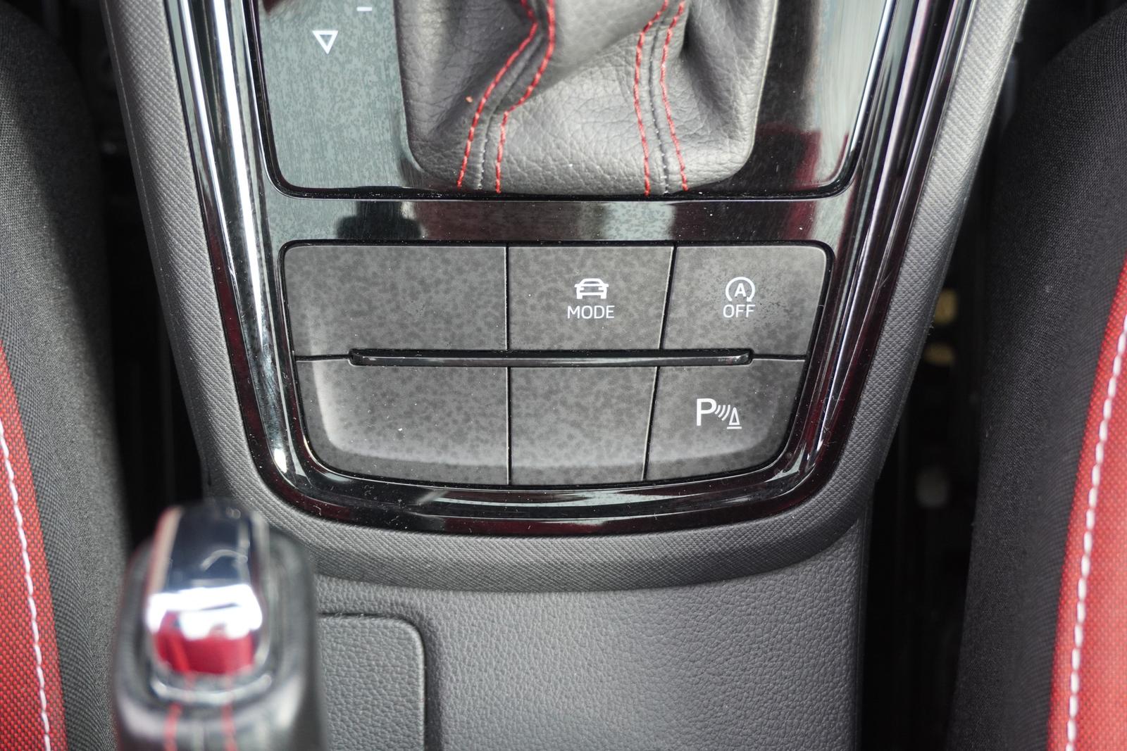 Skoda Kamiq 1.0 TSI DSG Monte Carlo LED Navi Panorama