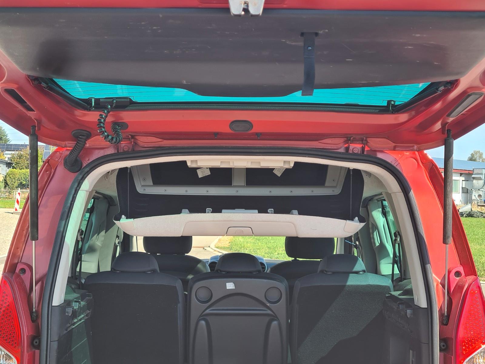 Peugeot Partner Tepee Family Klima 8fach Pano ZR neu