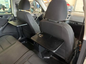 Volkswagen Tiguan Team 4Motion *2. Hand*Klima*SHZ*AHK*PDC*