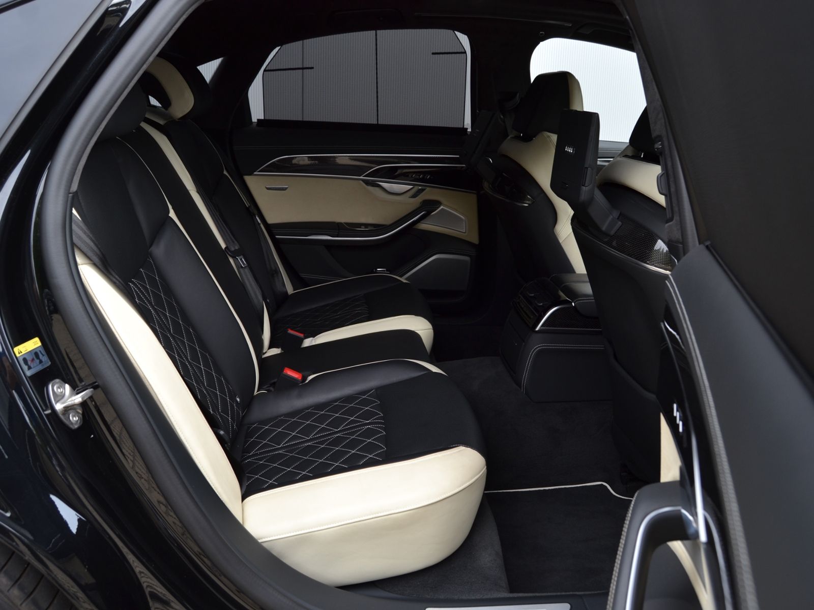 S8 4.0 TFSI 787 PS VOLL MTM NP:248.263 AHK/21-ZO
