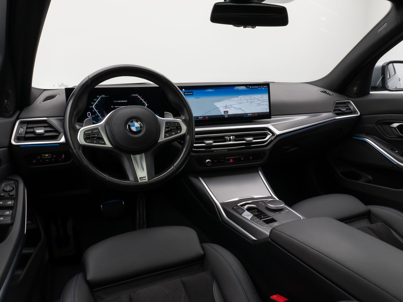 Fahrzeugabbildung BMW 330i M Sport Kamera DAB HUD H/K Komfort Panorama