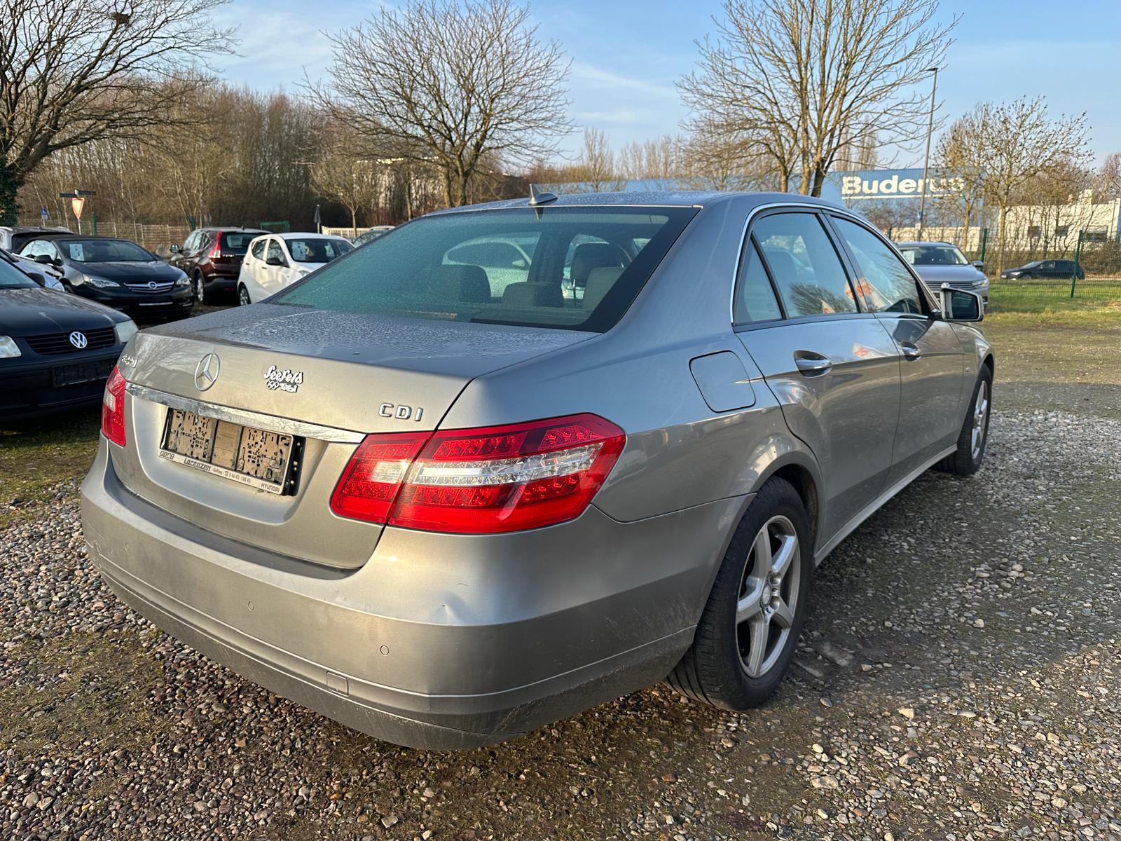 Mercedes-Benz E E 220 CDI BlueEfficiency