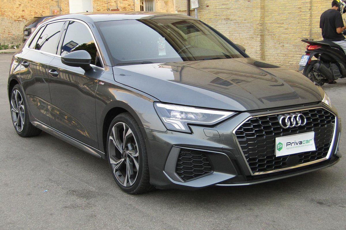 Audi AUDI A3 SPB 30 TDI S tronic S line edition imagem 3