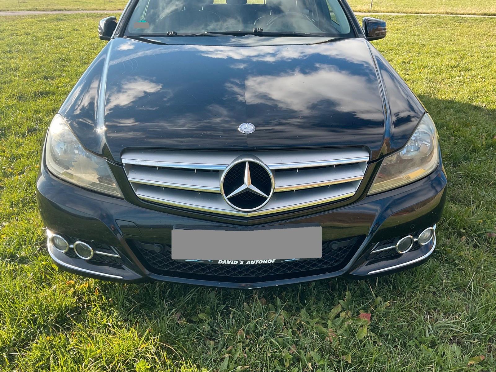 Mercedes-Benz C220 2011 — photo 6