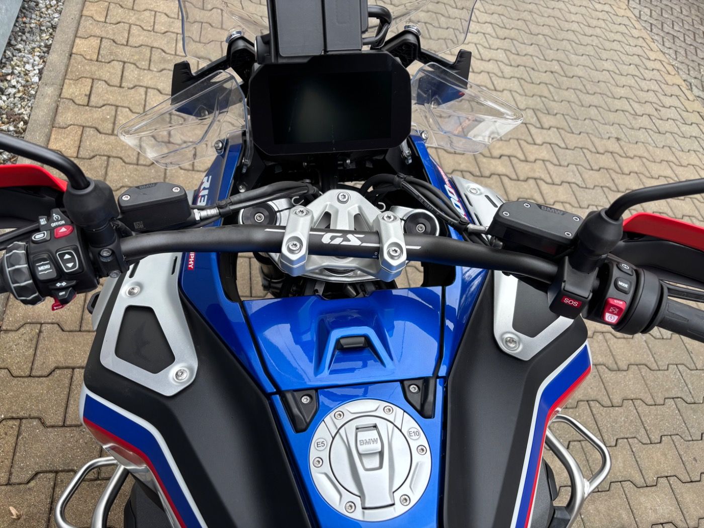 Fahrzeugabbildung BMW R 1300 GS Adventure Trophy 3 Pakete