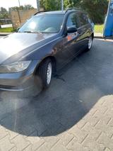 BMW 320i touring - - BMW 320 aus 2006: Kombi