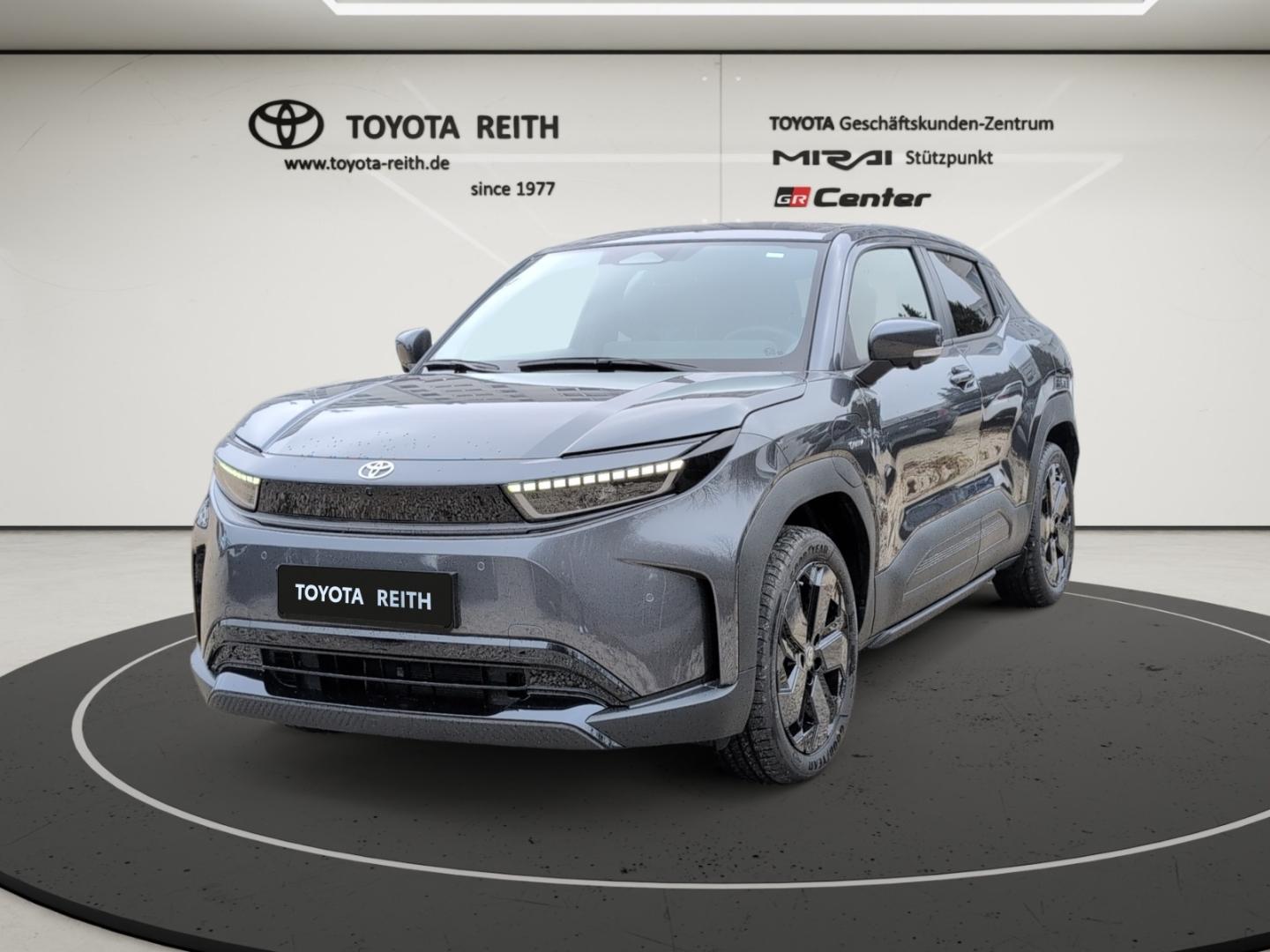 Toyota Urban Cruiser FWD BEV 4×2 Lounge 128 kW Panorama