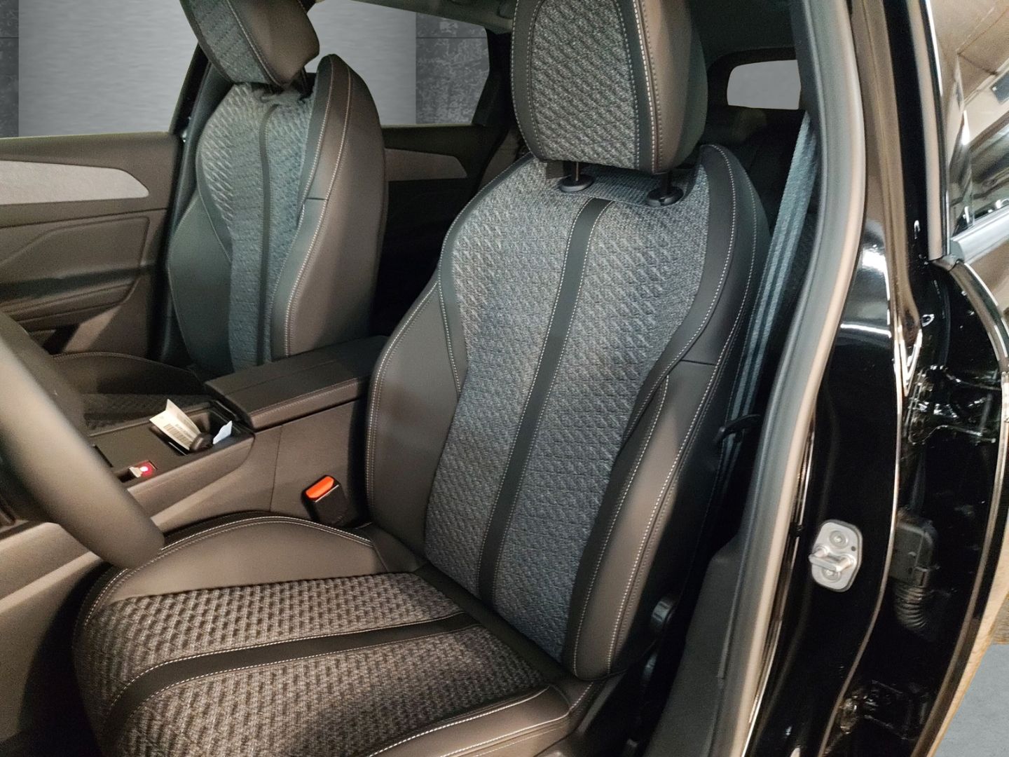 Peugeot 308 - Bild 8