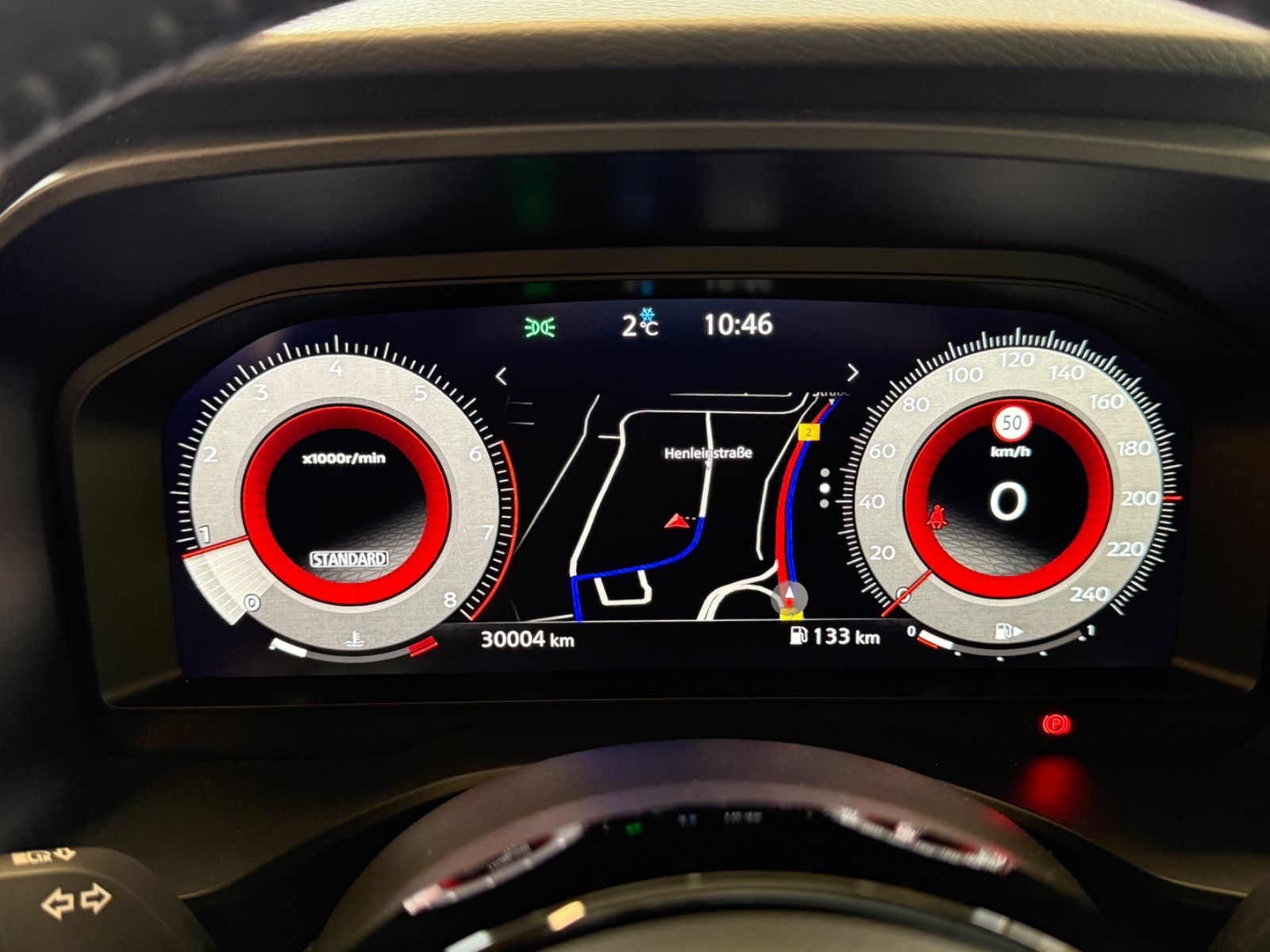 Fahrzeugabbildung Nissan Qashqai Tekna, 360° Kamera, Navi, WP, Panod.