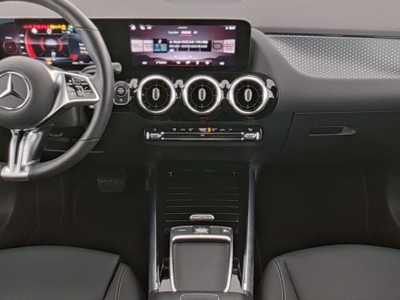 Fahrzeugabbildung Mercedes-Benz B 200 Progressive AHK+LED+Kam+CarPlay+WinterPak