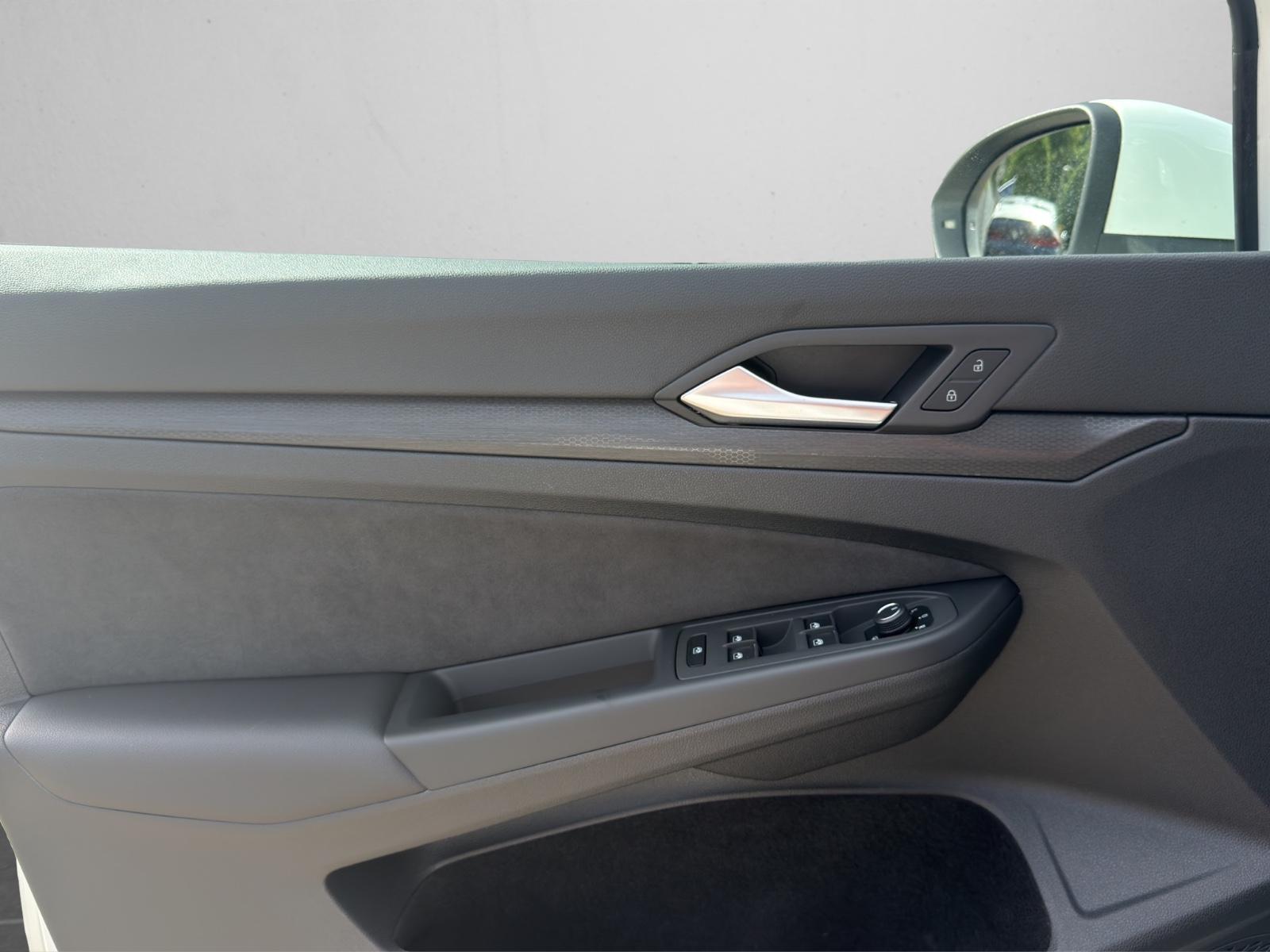 Volkswagen Golf VIII Lim. GTI*DSG*BUSINESS*LED*APP-C*ACC*, миниатюра 21