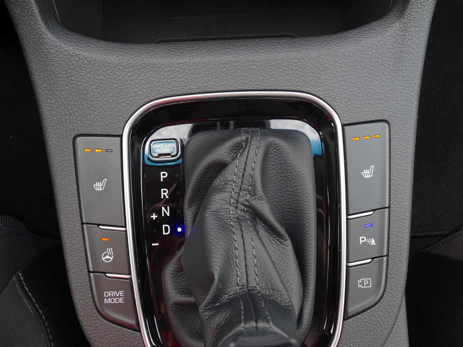 Hyundai i30 cw 1.5 T-GDI DCT Intro Edition M-Hybrid LED