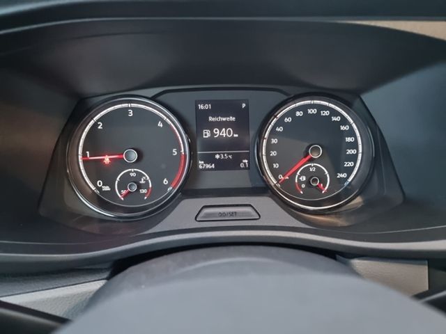 Fahrzeugabbildung Volkswagen T6 Transporter Kombi 2,0 TDI DSG 9-SITZER GRA PD
