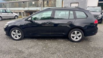 Volkswagen Golf - 8