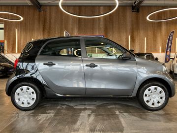 Smart ForFour Basis 52 kW *Klima*Radio*BT*Tempomat*