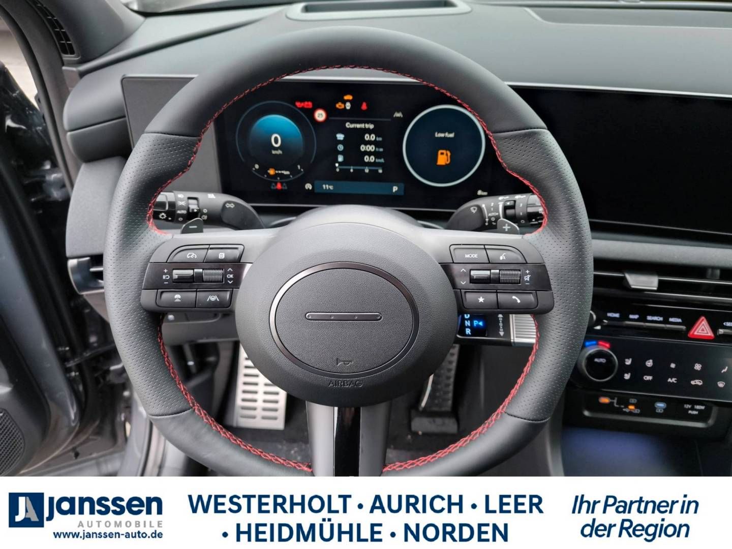 Fahrzeugabbildung Hyundai TUCSON FL (MY26) 1.6 T-GDI (150 PS) 7-DCT 2WD N