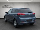 Hyundai i20 Passion SHZ PDC 1. HAND SCHECKHEFT - Hyundai i20 Passion mit Benzin-Antrieb