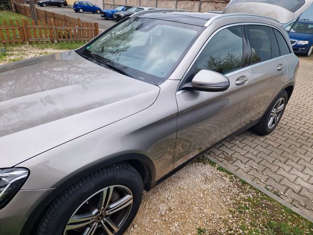 MERCEDES-BENZ GLC 300 d 4MATIC Autom. -